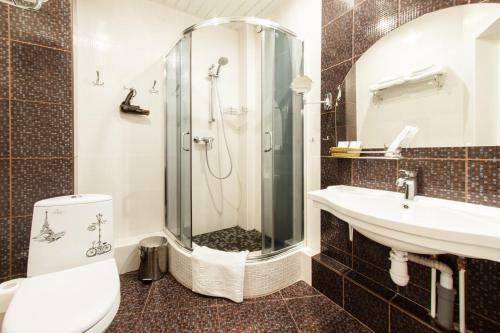 Hotel 7 Dorog
