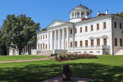 Hotel Ostafyevo Complex