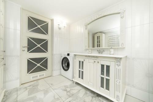 Luxury Historical Apartment