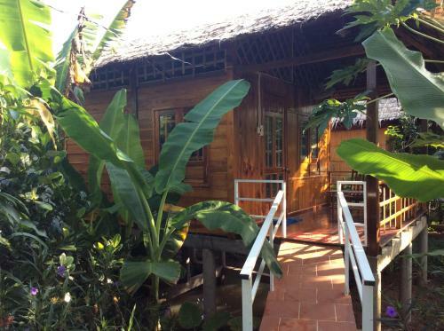 Quoc Phuong Riverside Homestay
