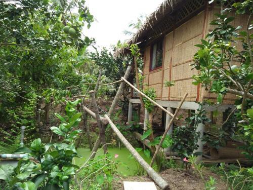 Quoc Phuong Riverside Homestay