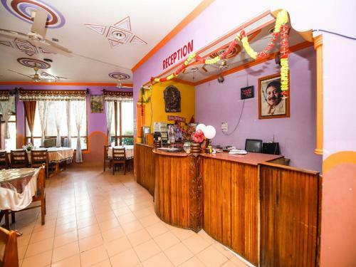 Hotel Oyo 26724 Mid Way Tourist Resort