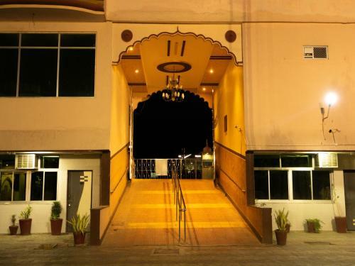 Hotel The Royal Paradise Resort And Salt Yard
