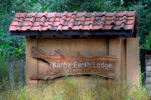 Hotel Kanha Earth Lodge