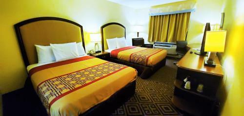 Motel Travel Inn And Suites