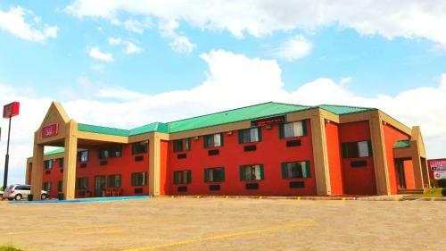 Motel Travel Inn And Suites