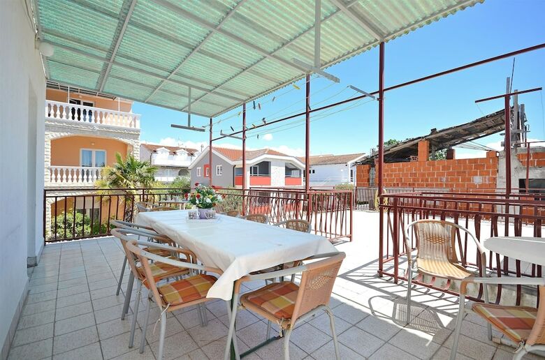 Hostal Apartments And Rooms Josipa
