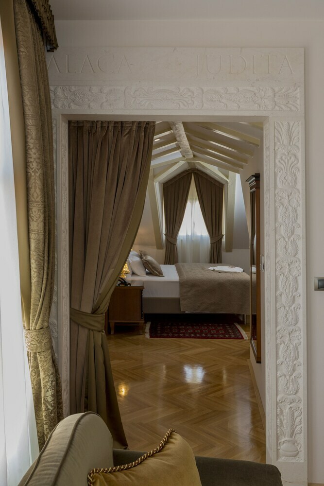 Palace Judita Heritage Hotel