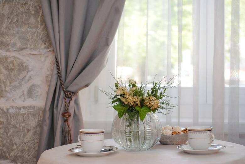 Hostal Lanterna Rooms