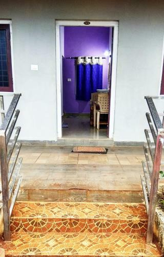 Lodge Sri Sai Suvarna Inn