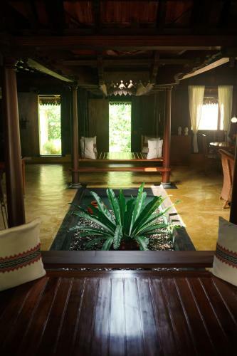 Hotel Vismaya Lake Heritage