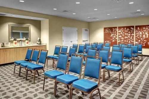 Hotel Towneplace Suites By Marriott Macon Mercer University