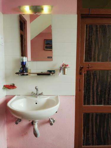 Everest Home Stay Apartment