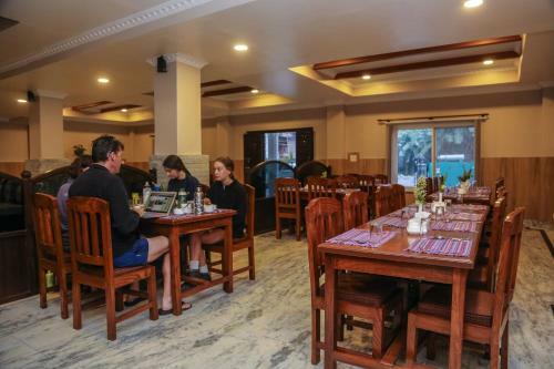 Hotel Pokhara Choice Inn