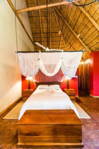 Bed & Breakfast Kumbali Country Lodge