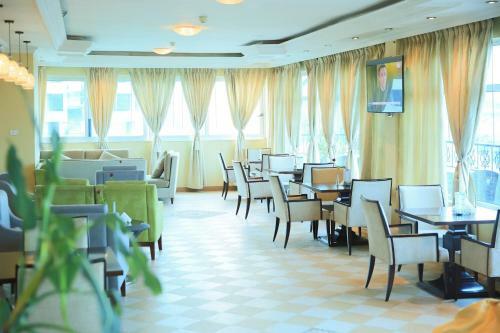 Swiss Inn Nexus Hotel