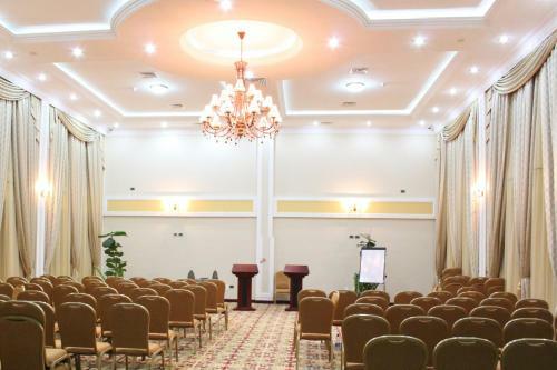 Swiss Inn Nexus Hotel