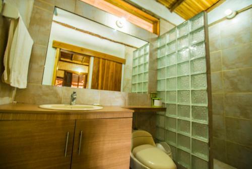 Hostal Ayampe Guest House