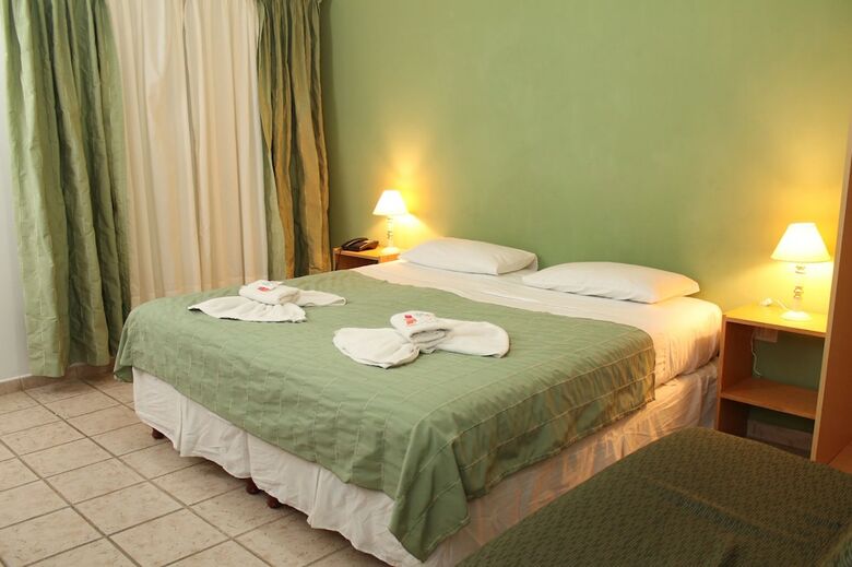 Brisas Del Lago Apart Y Hotel