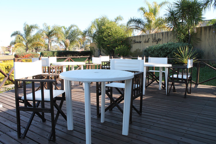 Brisas Del Lago Apart Y Hotel