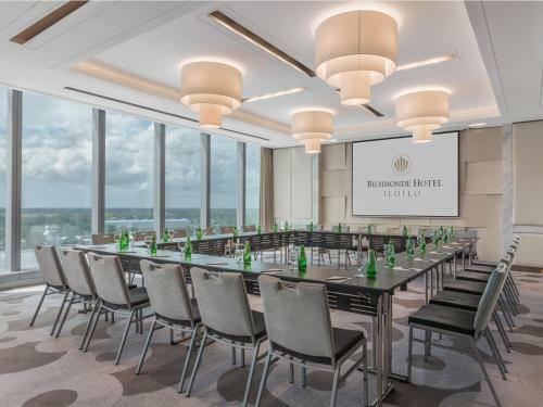 Richmonde Hotel Iloilo