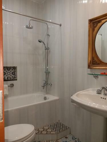 Lee Boutique Hotel