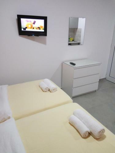 Elenapa Holiday Apartments