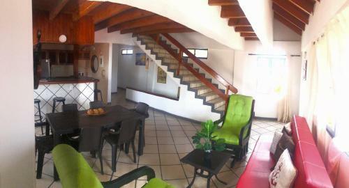 Hostal Posada Almond Bay