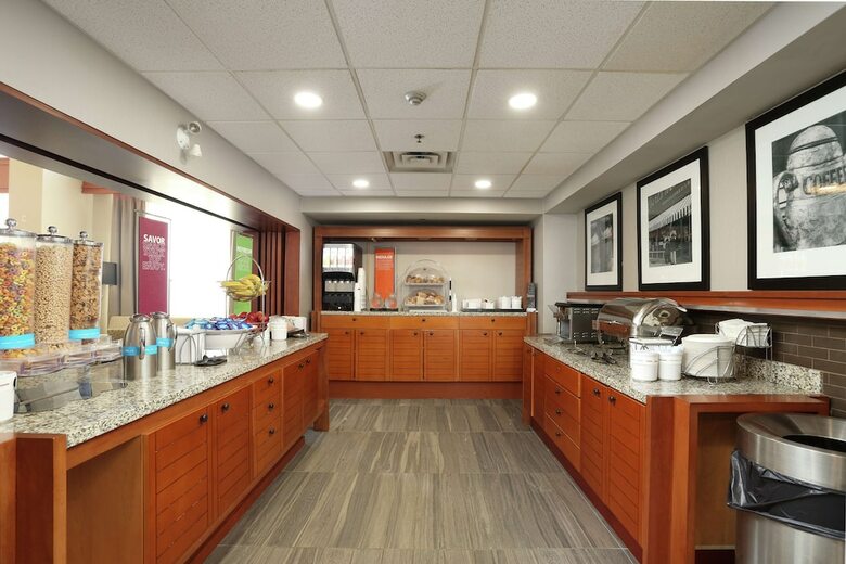Hotel Hampton Inn & Suites By Hilton Barrie
