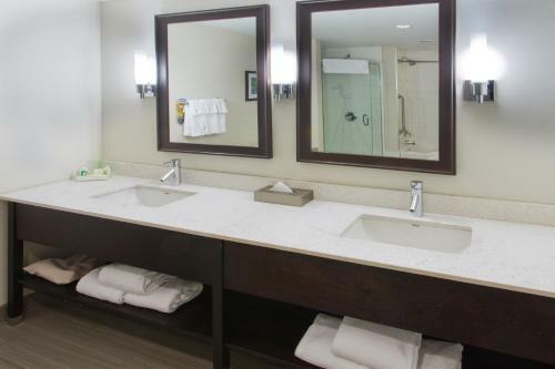 Holiday Inn Hotel & Suites Red Deer