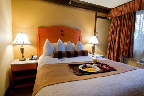Hotel Cozystay Signature Abercorn Inn