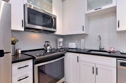 Apartamentos Lee Chong Luxury Vacation Rentals