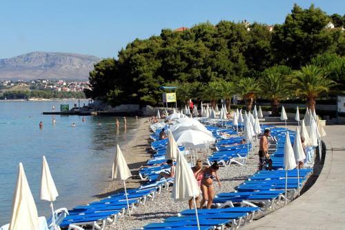 Apartments With A Parking Space Podstrana, Split - 15001