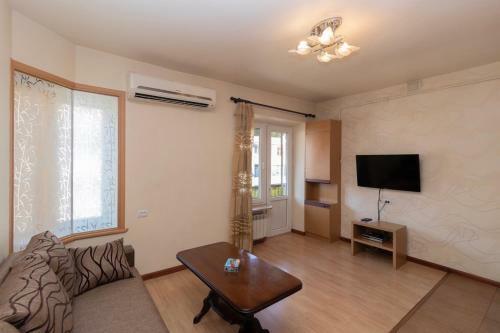 Armt Apartments At Sakharov Square Yerevan