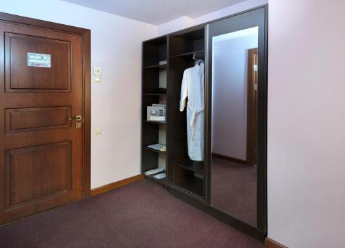 Hotel Ani Central Inn