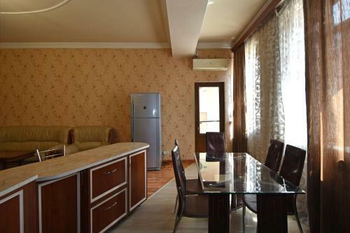 Freedom Apartments On Yekmalyan Str