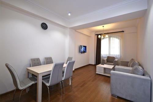 Luxury Apartments Just Near Republic Square