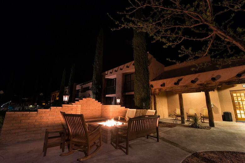 Hotel Courtyard By Marriott At Lake Powell - Page