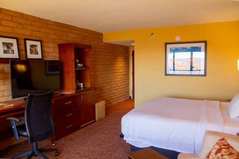 Hotel Courtyard By Marriott At Lake Powell - Page