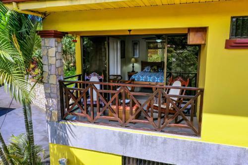 Bed & Breakfast La Terraza Guest House