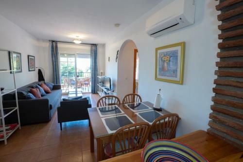 Ladera Del Mar Apartments