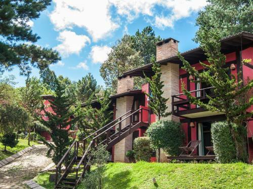 Hostal Pousada Jardim Das Montanhas