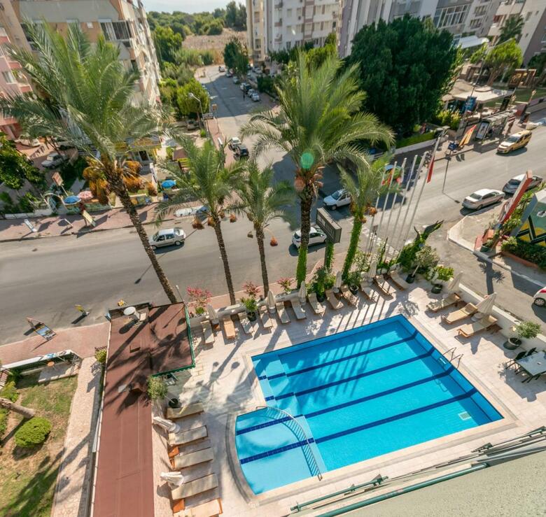 Lara Park Hotel