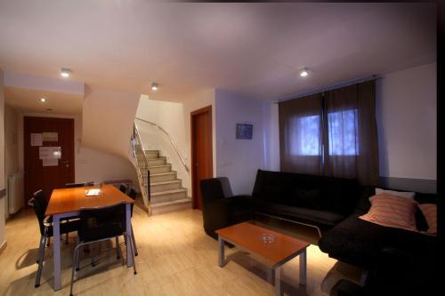Apartaments Tur�stics Prat De Les Mines