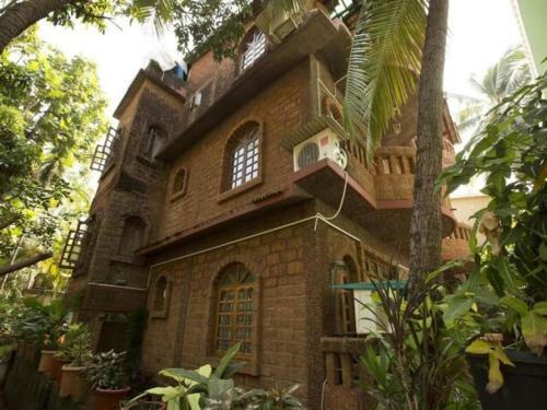 Hostal Bribon Guest House