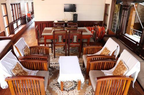 Hotel Shivaganga Houseboat