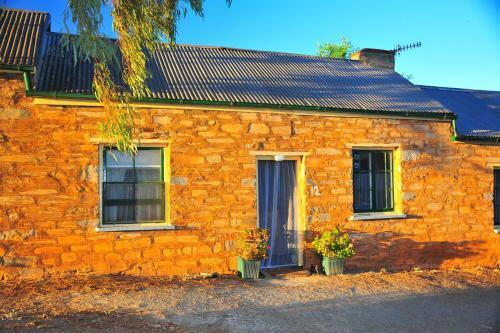 Apartamentos Emma Tiver Heritage Cottage