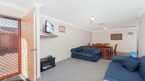 Villa Peaceful, Quiet And So Close To The Beach!