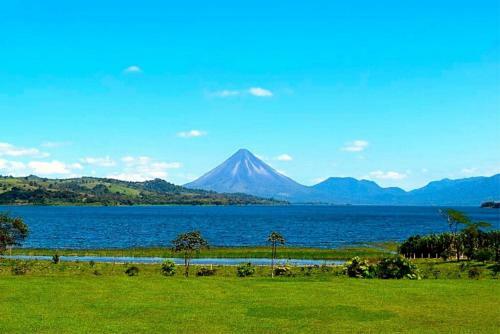 Hotel Lakegardens & Ecotours