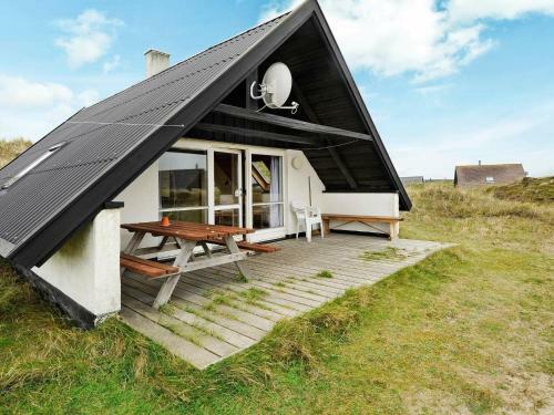 Two-bedroom Holiday Home In Ringk�bing 24